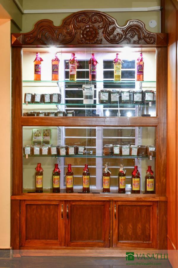 Vasathi Hotel Madikeri Exterior photo
